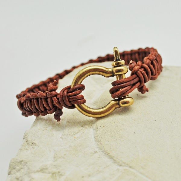 Simple bracelet with sliding knot Perles & Co